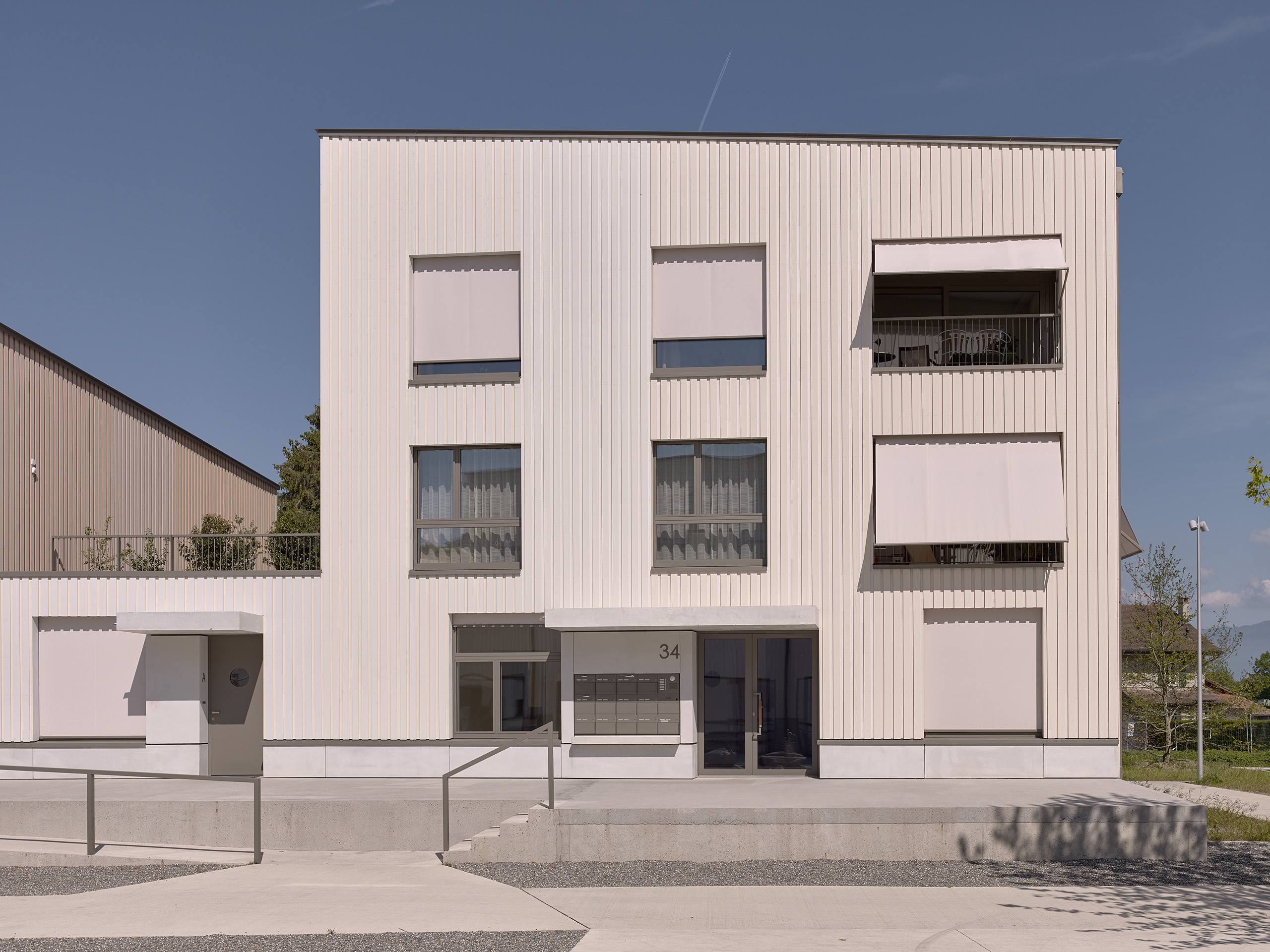 E18673 Alpa 088716 SCREEN